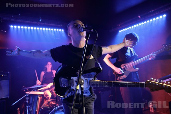 TALK SHOW - 2022-11-09 - PARIS - Olympic Cafe - 